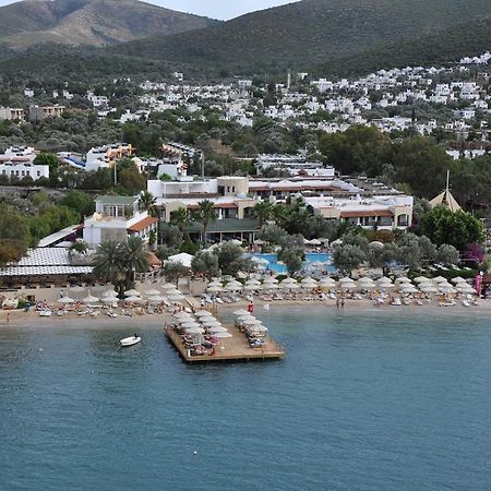 Izer Hotel Beach Club Torba Exterior photo