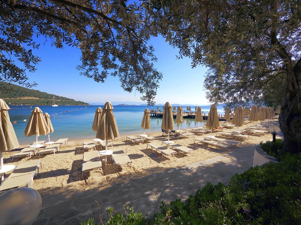 Izer Hotel Beach Club Torba Exterior photo