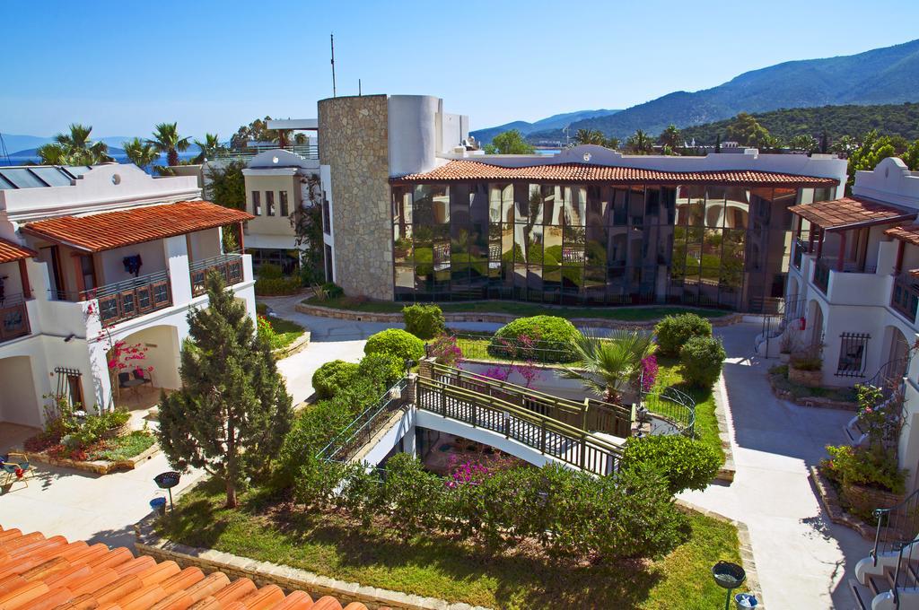 Izer Hotel Beach Club Torba Exterior photo