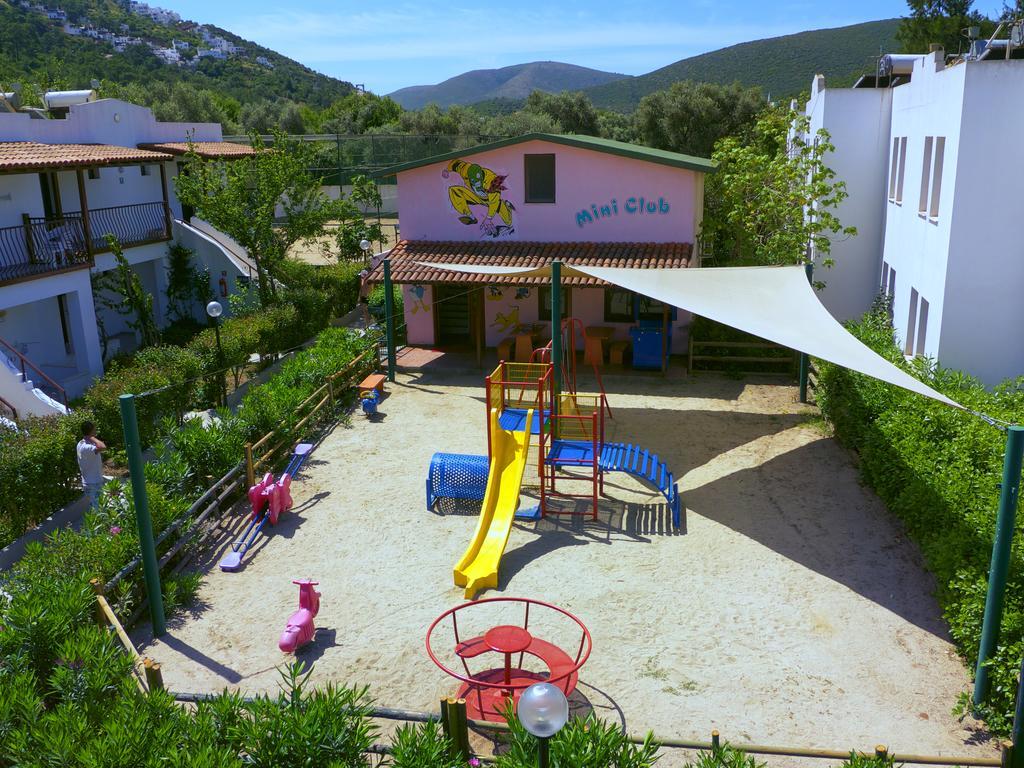 Izer Hotel Beach Club Torba Exterior photo